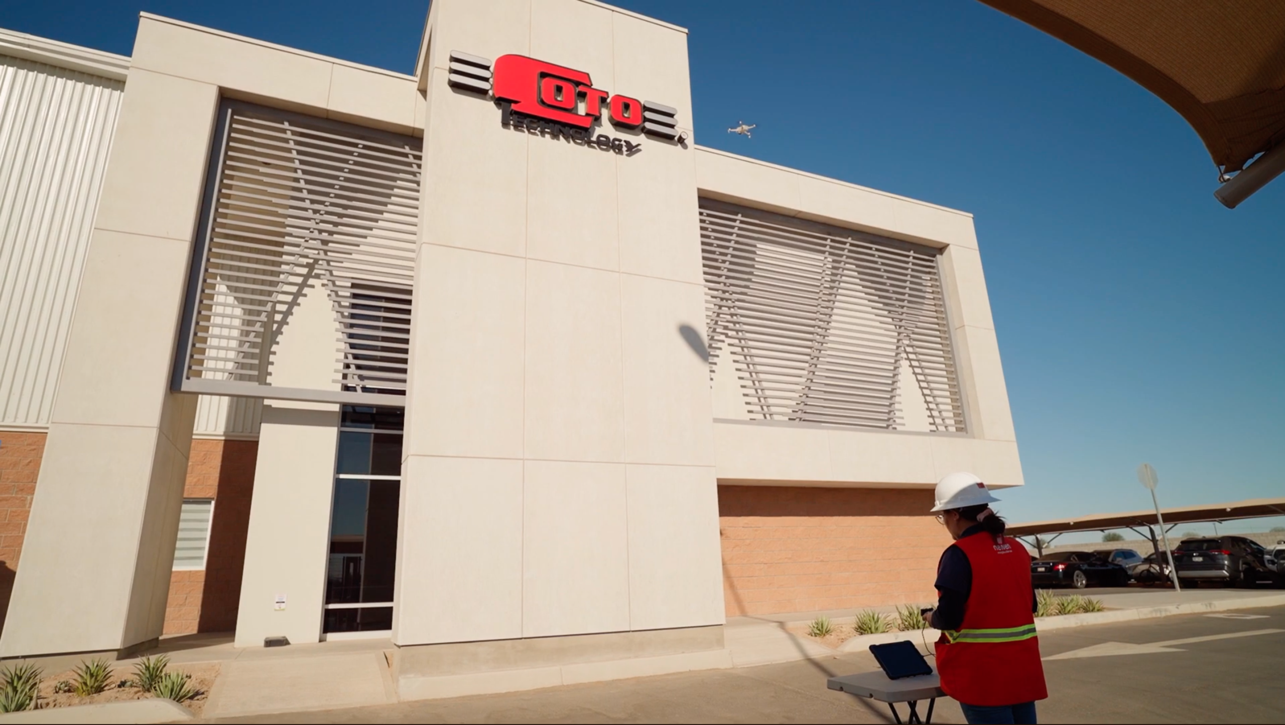 Energía solar en planta industrial con requisitos FM Global: Caso de éxito COTO y su sistema solar fotovoltaico